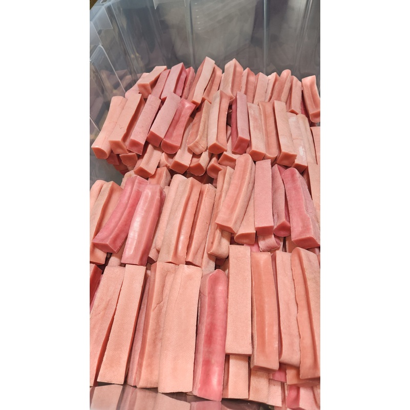 Strawberry Yak Chew - Large 3 oz