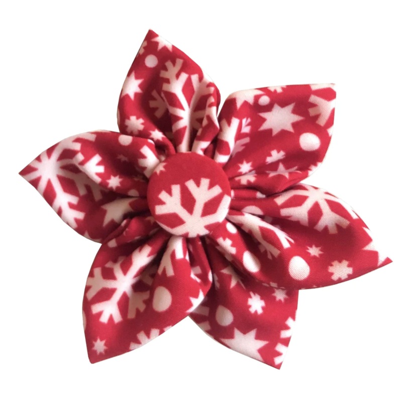 Huxley & Kent Pinwheel Tie - Red Snowflake (Small 2.5")